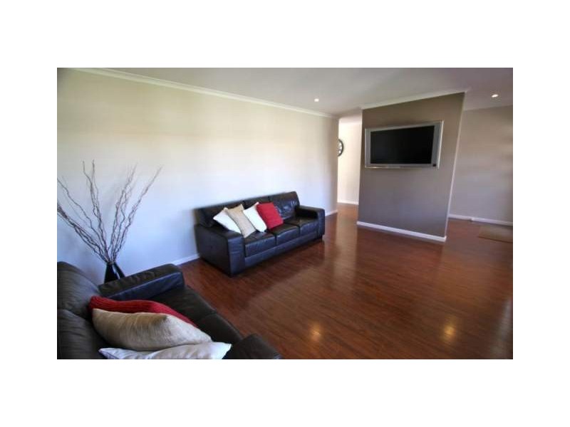 140 Goonawarra Drive, Mooloolaba QLD 4557