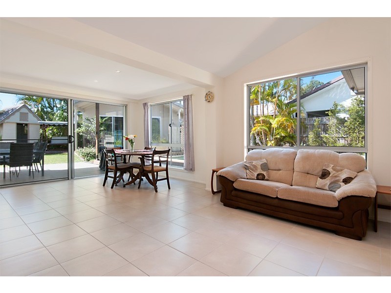 5 Mahogany Court, Mooloolaba QLD 4557