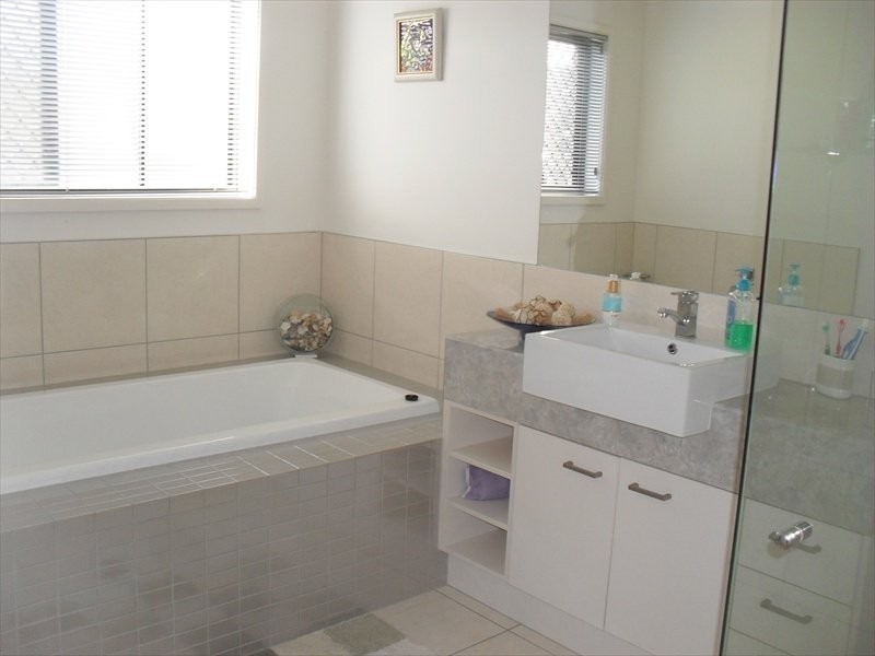 5 Karumba Street, Warana QLD 4575