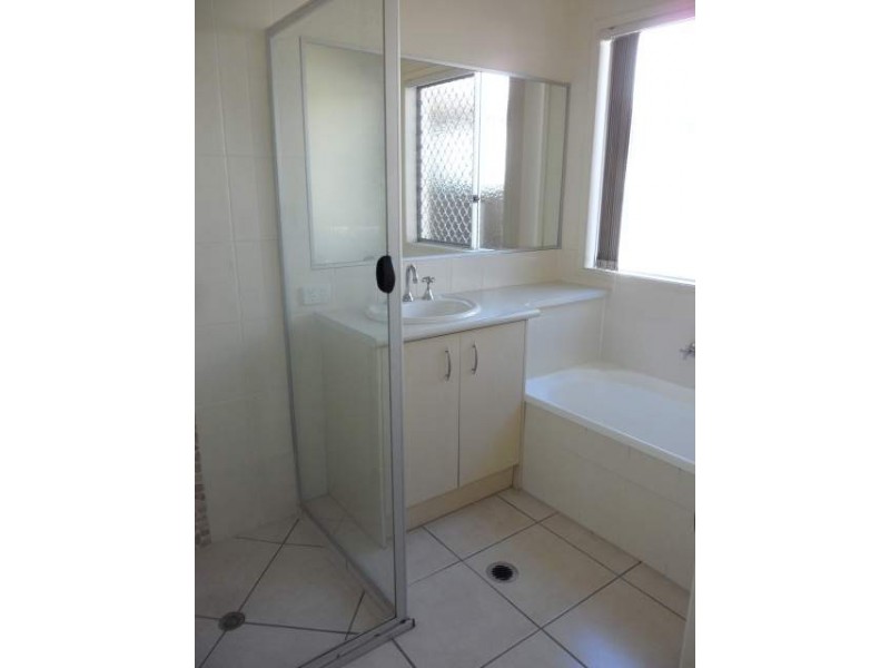 10 Irving Place, Sippy Downs QLD 4556