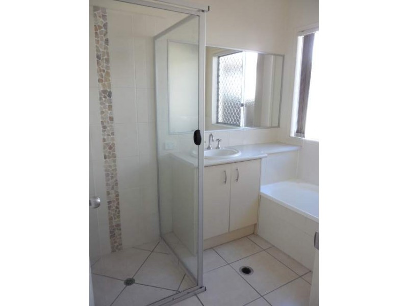 10 Irving Place, Sippy Downs QLD 4556