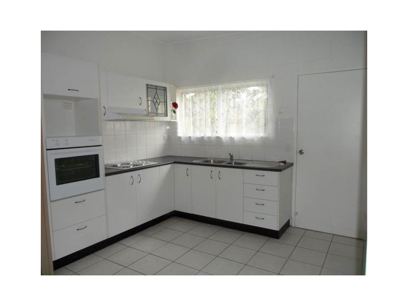 2/5 Ulmarra Court, Mooloolaba QLD 4557