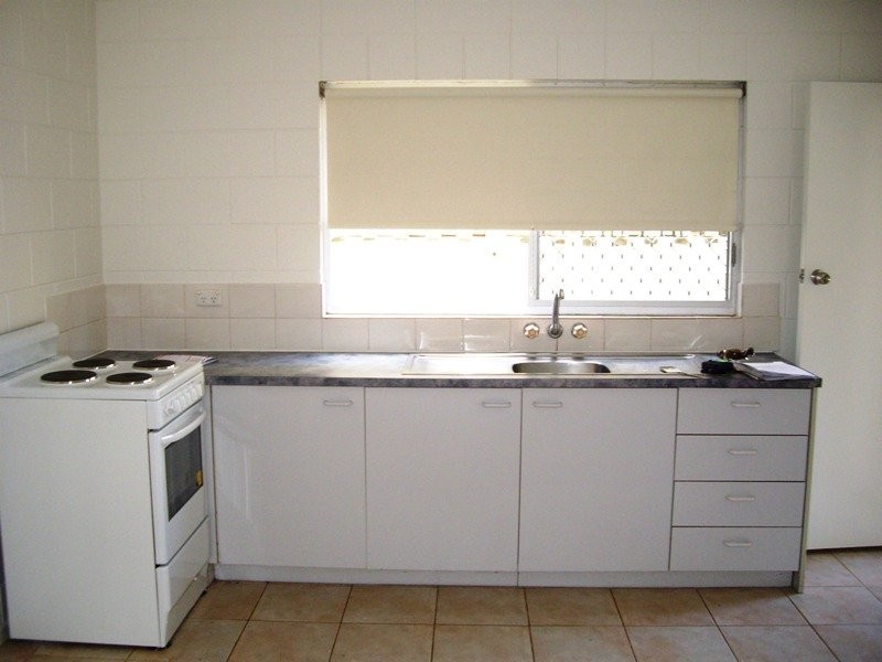 1/10 Camfield Street, Alexandra Headland QLD 4572