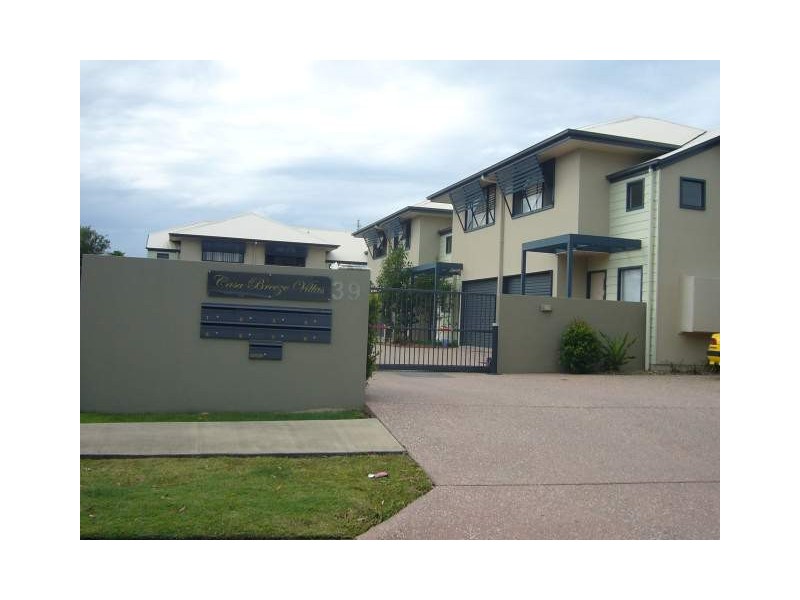 2/39 Dalton Drive, Maroochydore QLD 4558