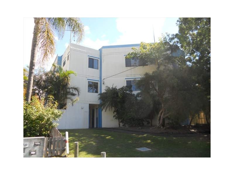 2/4 Corowa Court, Mooloolaba QLD 4557
