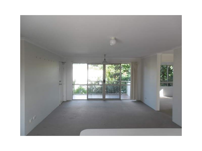 12/2 Camfield Street, Alexandra Headland QLD 4572