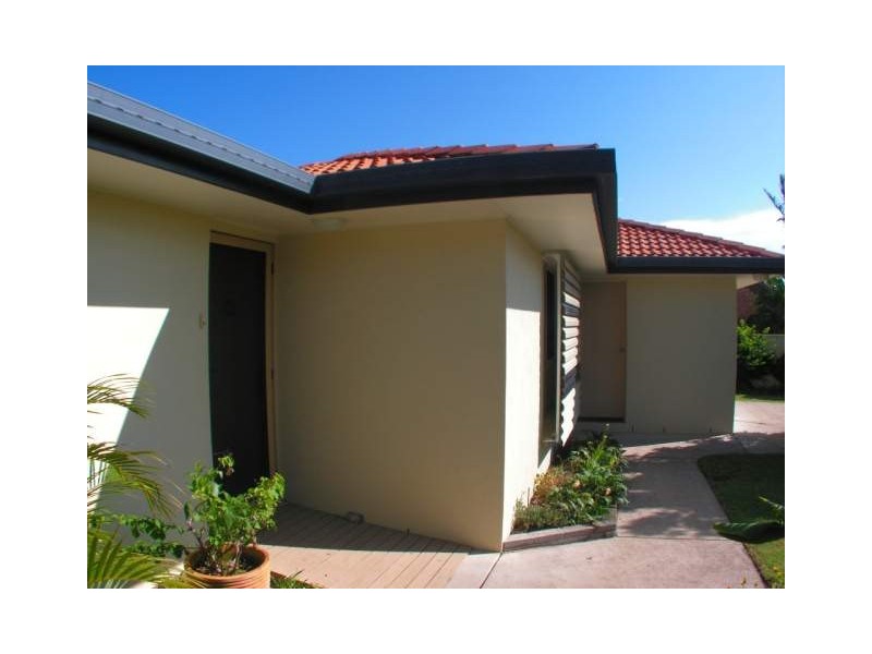 7 Kew Place, Minyama QLD 4575