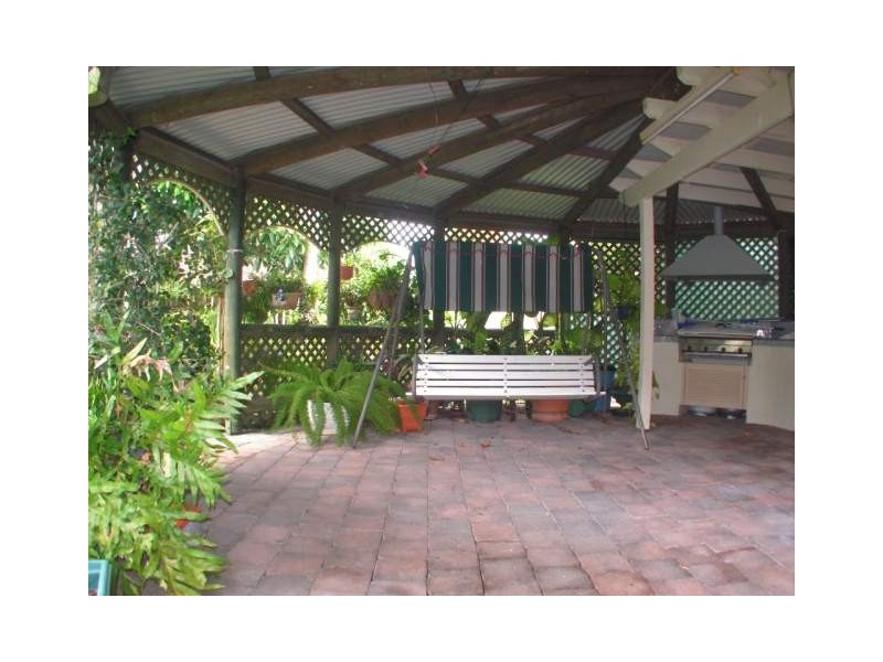 7 Kew Place, Minyama QLD 4575