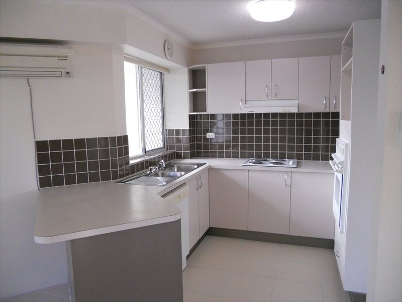 2/11 Foote Street, Mooloolaba QLD 4557