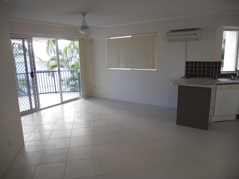 2/11 Foote Street, Mooloolaba QLD 4557