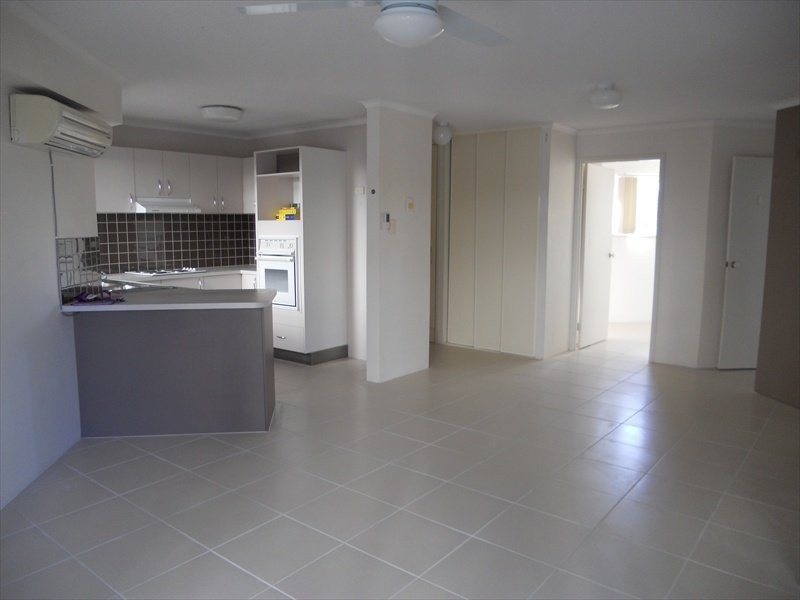 2/11 Foote Street, Mooloolaba QLD 4557