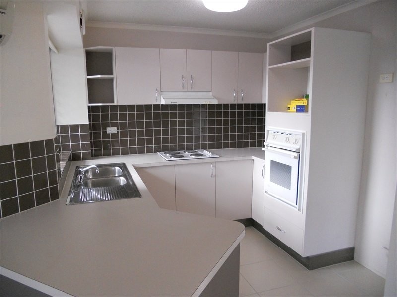 2/11 Foote Street, Mooloolaba QLD 4557