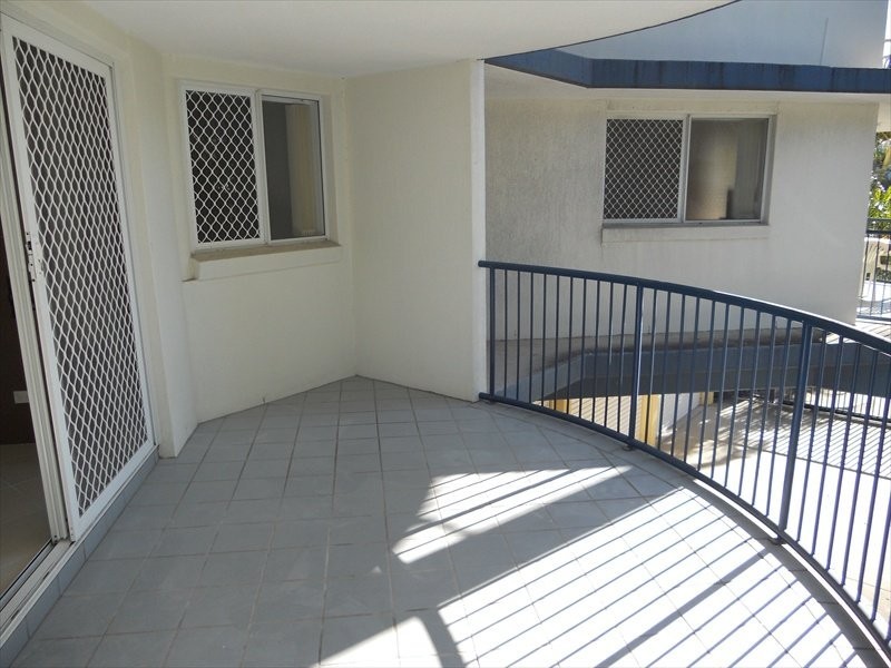 2/11 Foote Street, Mooloolaba QLD 4557