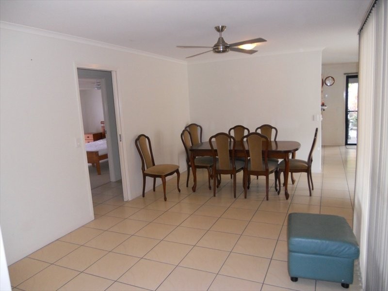 20 Maldives Place, Kawana Island QLD 4575