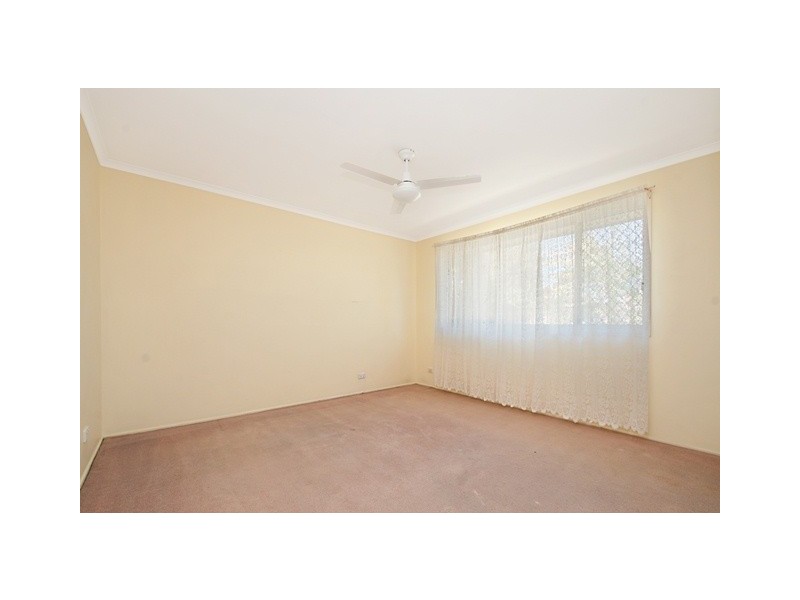 18 Minkara Street, Warana QLD 4575