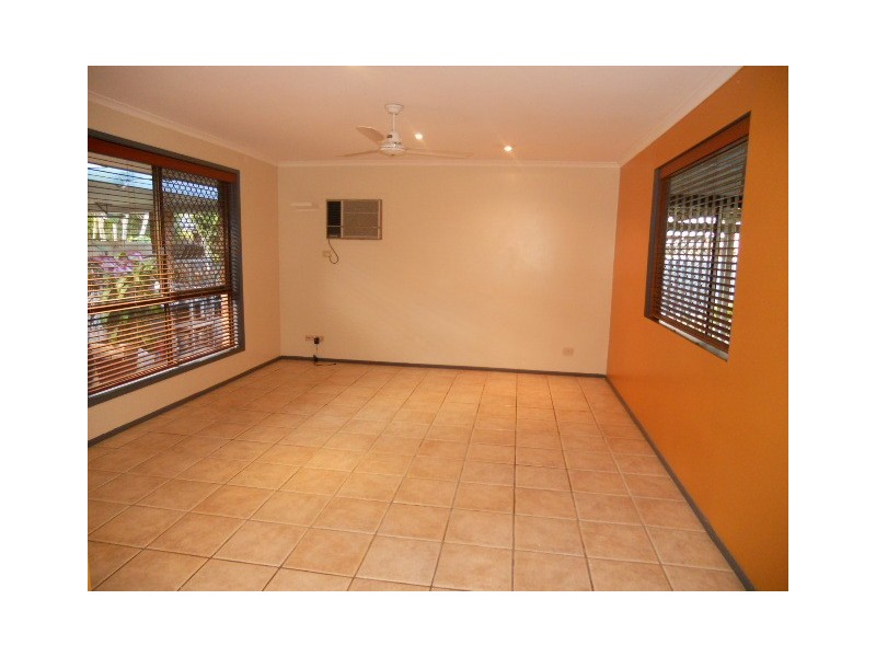 18 Lurnea Cres, Mountain Creek QLD 4557