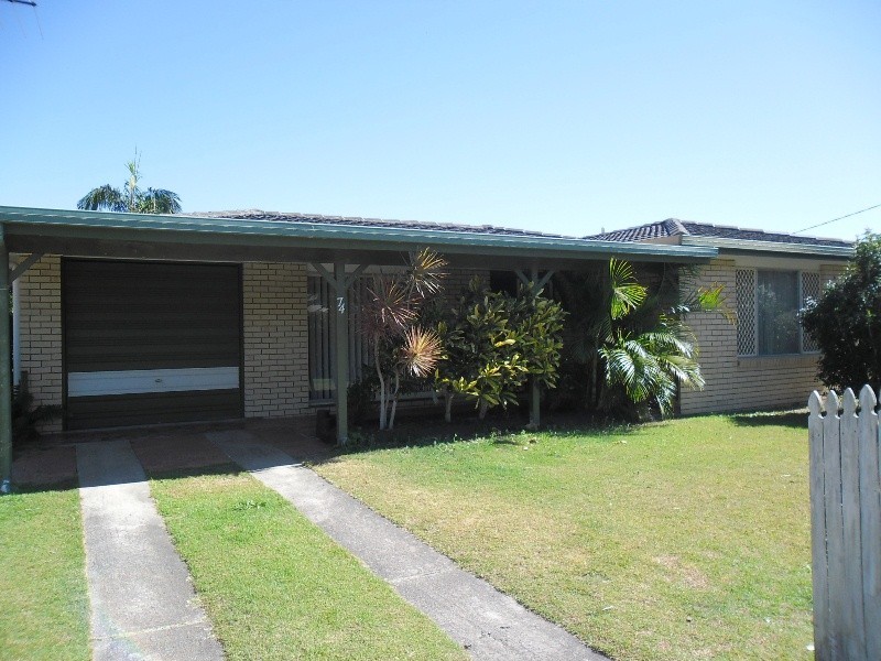 74 Oceanic Drive, Warana QLD 4575