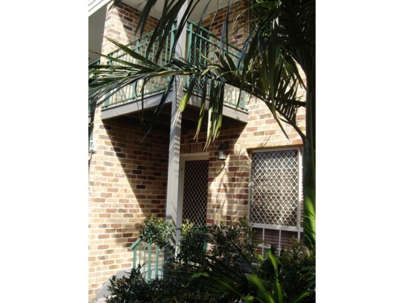 2/32 Kalinda Avenue, Mooloolaba QLD 4557