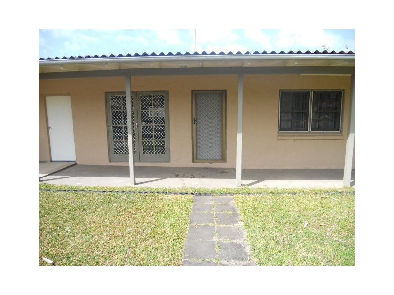 37 Lawrence St, Mooloolaba QLD 4557