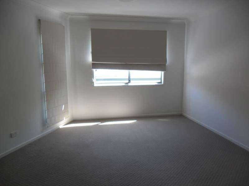 2/2 Kalinda Avenue, Mooloolaba QLD 4557