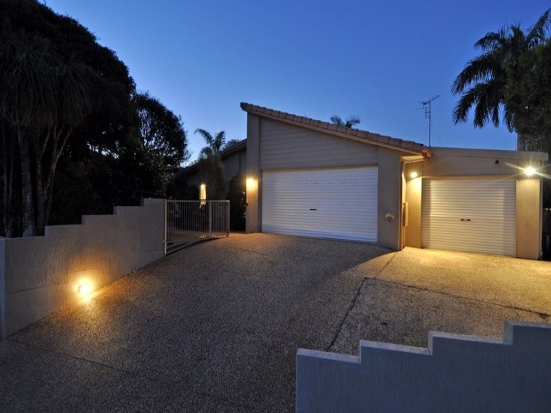 2 Koala Court, Mooloolaba QLD 4557