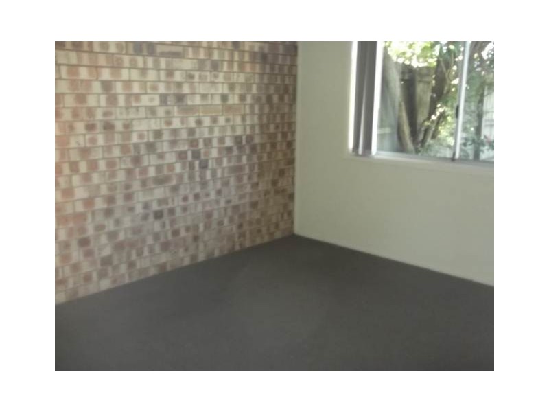 2/5 Benalla Street, Buddina QLD 4575