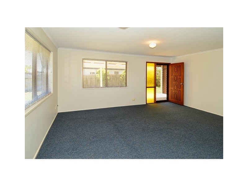 291 Nicklin Way, Warana QLD 4575