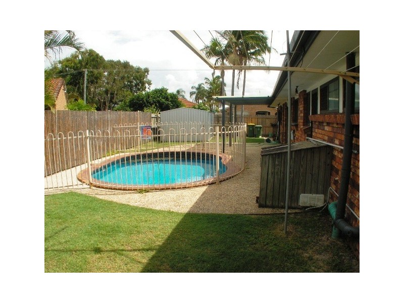 17 Beltana Cres, Buddina QLD 4575
