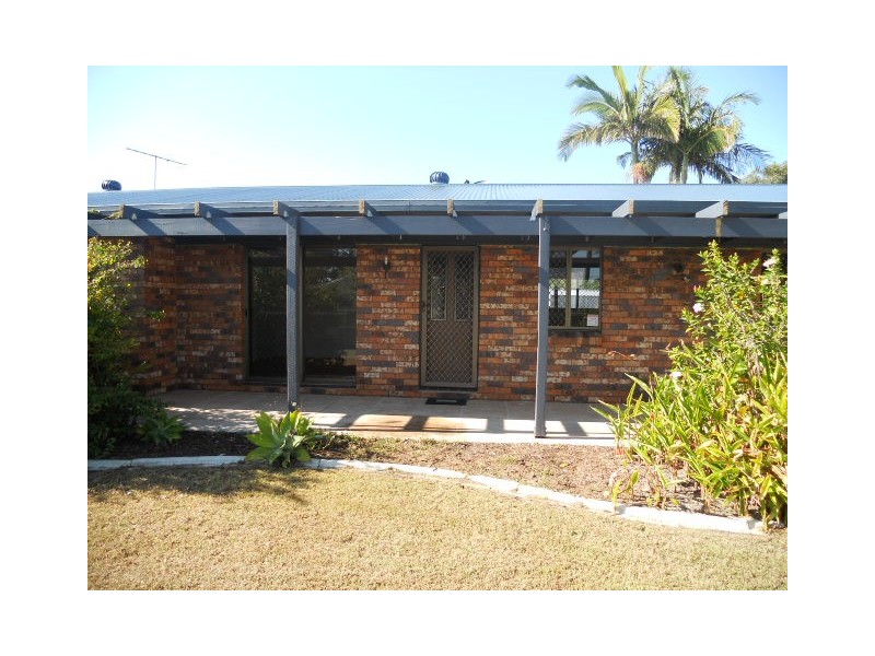 17 Beltana Cres, Buddina QLD 4575