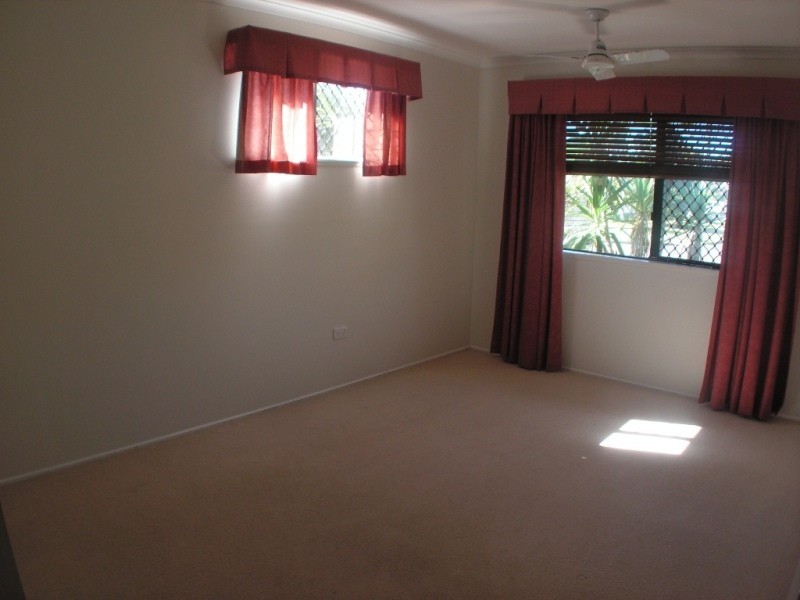 6 Baringa Street, Warana QLD 4575