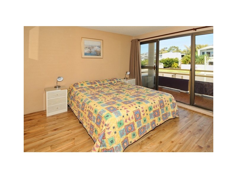 Unit 8 ‘Huntington’ 21 Boolarong Crescent, Alexandra Headland QLD 4572