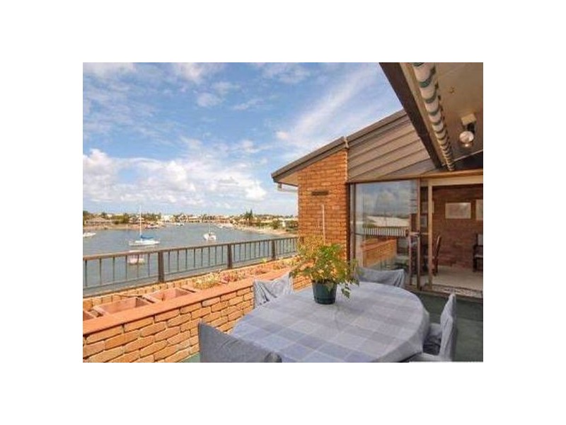 Unit 7 ‘Amelia Place’ 11 – 13 Carinya Street, Mooloolaba QLD 4557