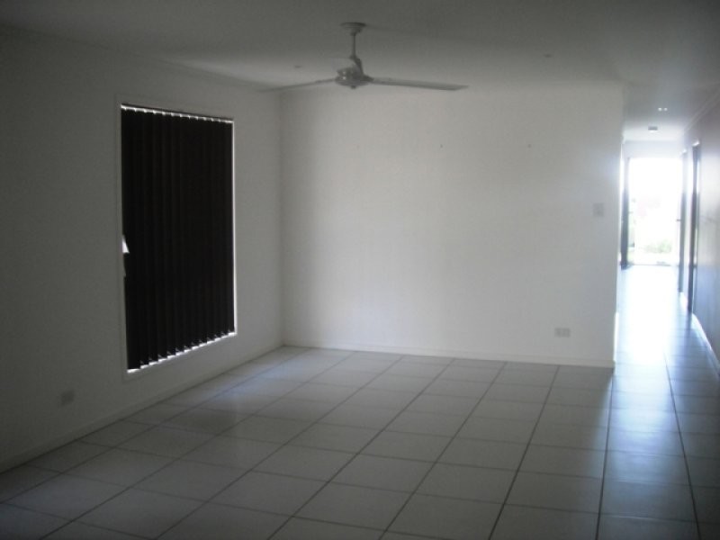 76 Frogmouth Circuit, Mountain Creek QLD 4557