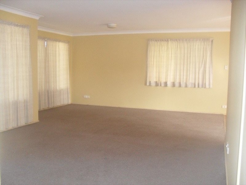 104 Nicklin Way, Warana QLD 4575