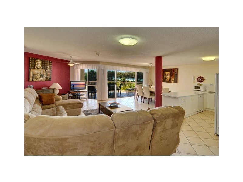 Unit 17 ‘Surfside on the Beach’ 145 Lowanna Drive, Buddina QLD 4575