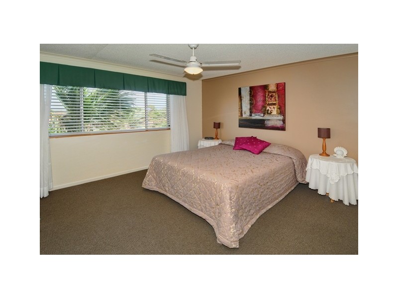 Unit 17 ‘Surfside on the Beach’ 145 Lowanna Drive, Buddina QLD 4575