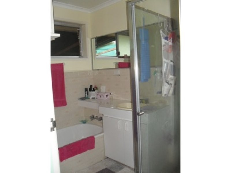 18 Minkara Street, Warana QLD 4575