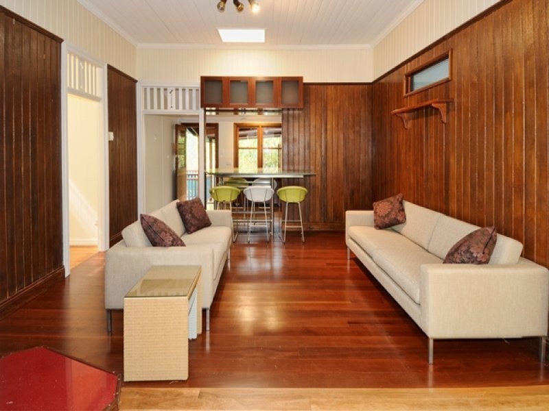 5 Upper Rosemount Road, Rosemount QLD 4560