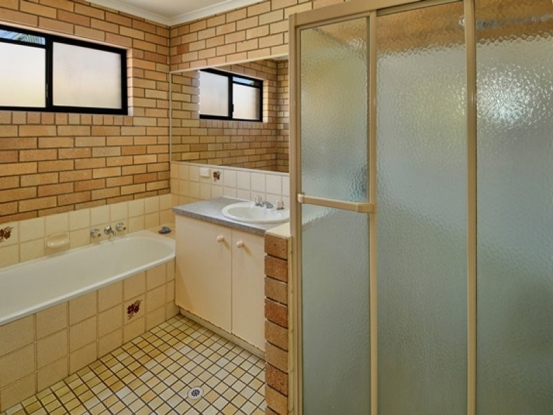 14 Yallanga Place, Mooloolaba QLD 4557