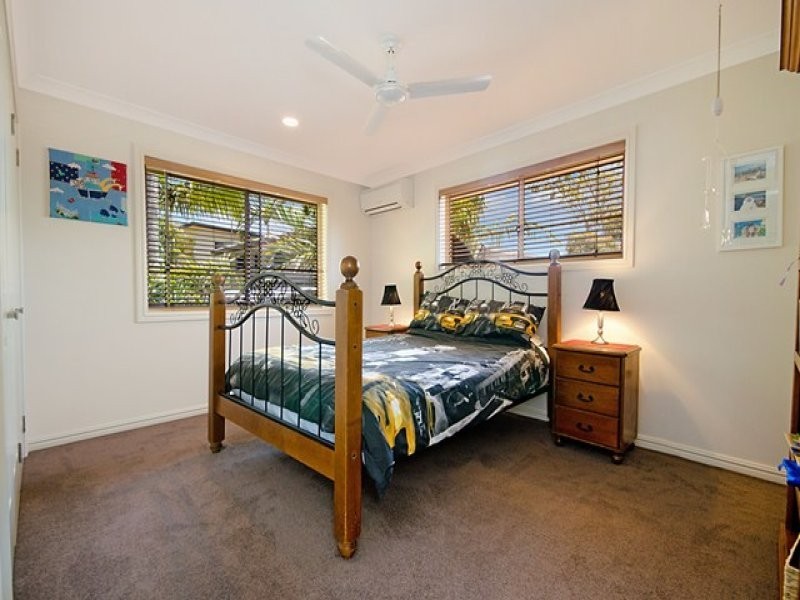 9 Camfield Street, Alexandra Headland QLD 4572