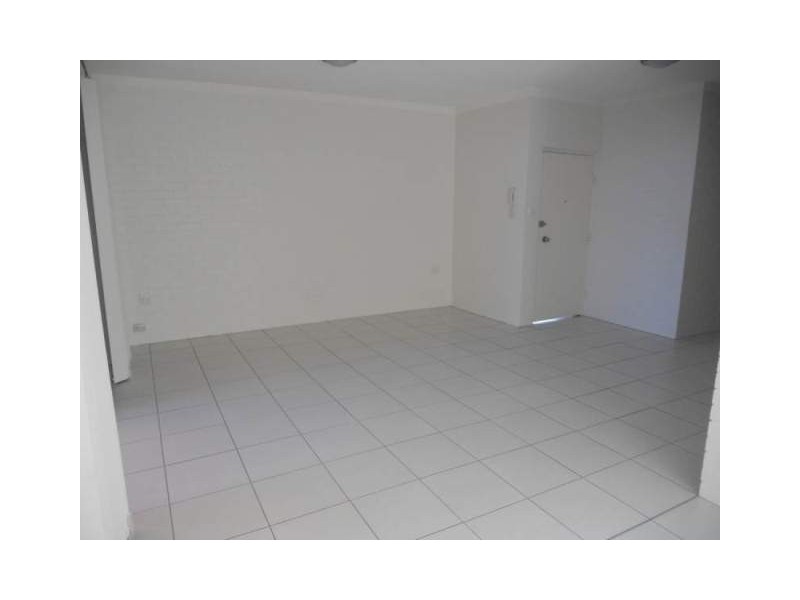 2/244 Alexandra Parade, Alexandra Headland QLD 4572