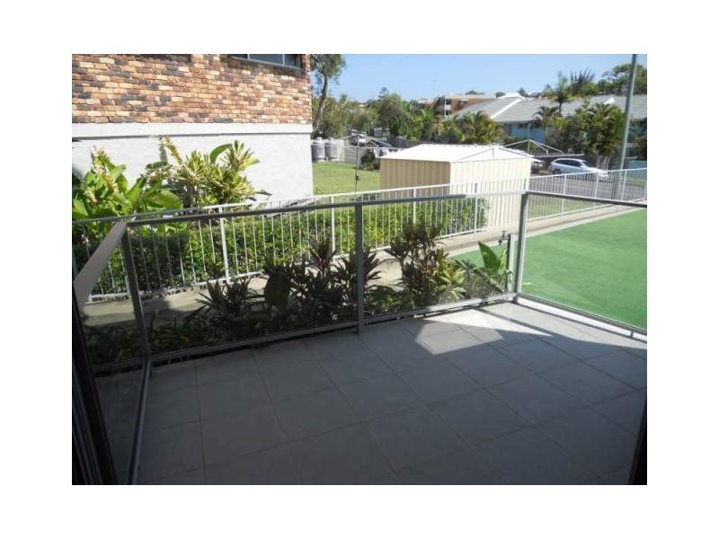2/244 Alexandra Parade, Alexandra Headland QLD 4572