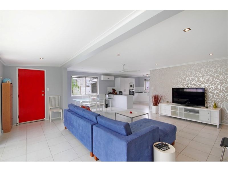 29 Ocean View Avenue, Mooloolaba QLD 4557