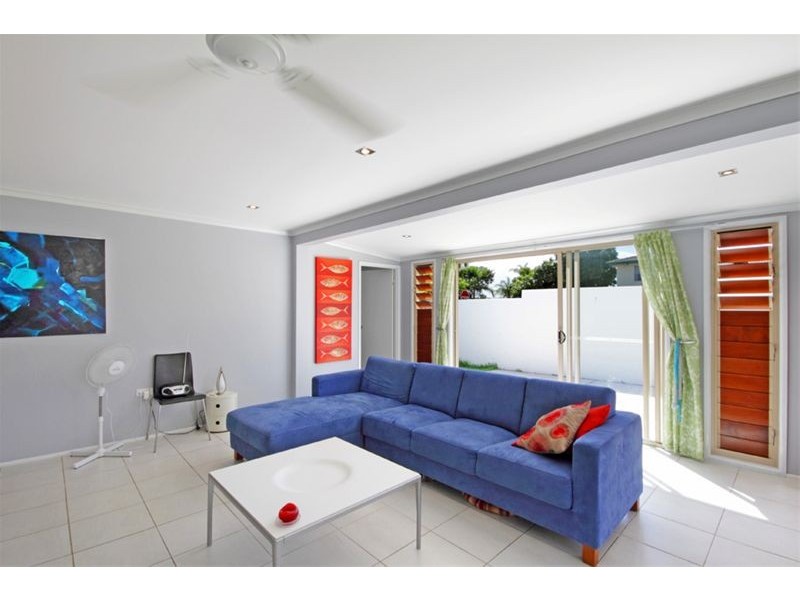 29 Ocean View Avenue, Mooloolaba QLD 4557