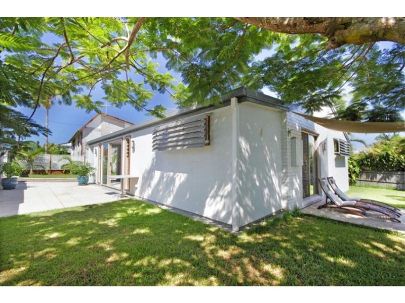 29 Ocean View Avenue, Mooloolaba QLD 4557