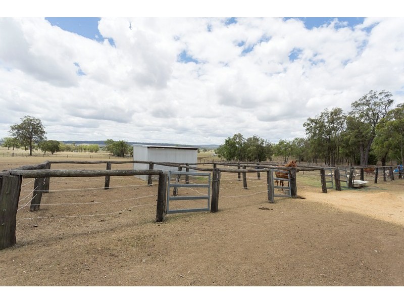 156 Warner Street, Warwick QLD 4370