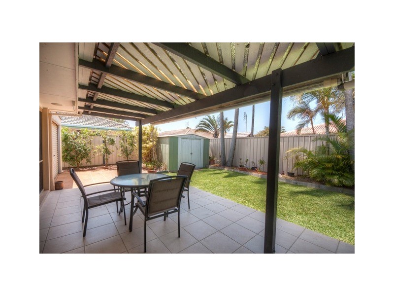 17 Kensington Drive, Minyama QLD 4575