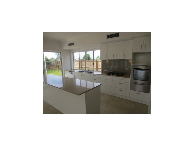 24 Pangali Circuit, Birtinya QLD 4575