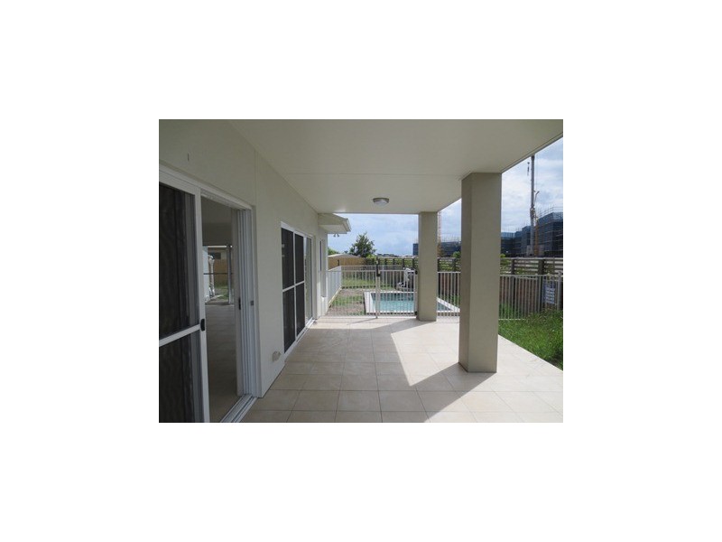 24 Pangali Circuit, Birtinya QLD 4575