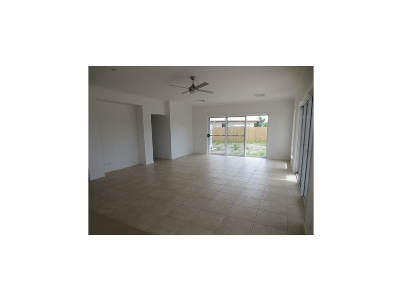 24 Pangali Circuit, Birtinya QLD 4575
